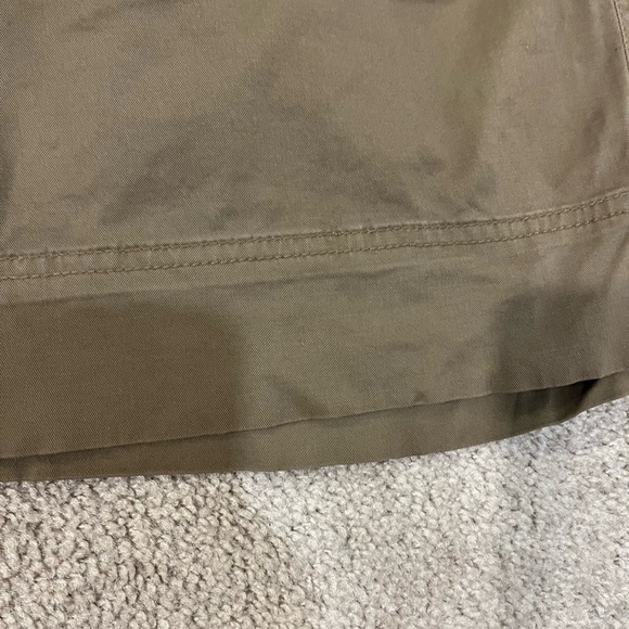 Venezia Khaki Capri Pants - Picture 2 of 8